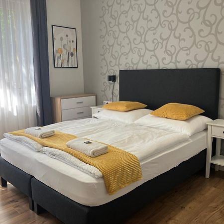 Illa Apartments 埃格尔 外观 照片