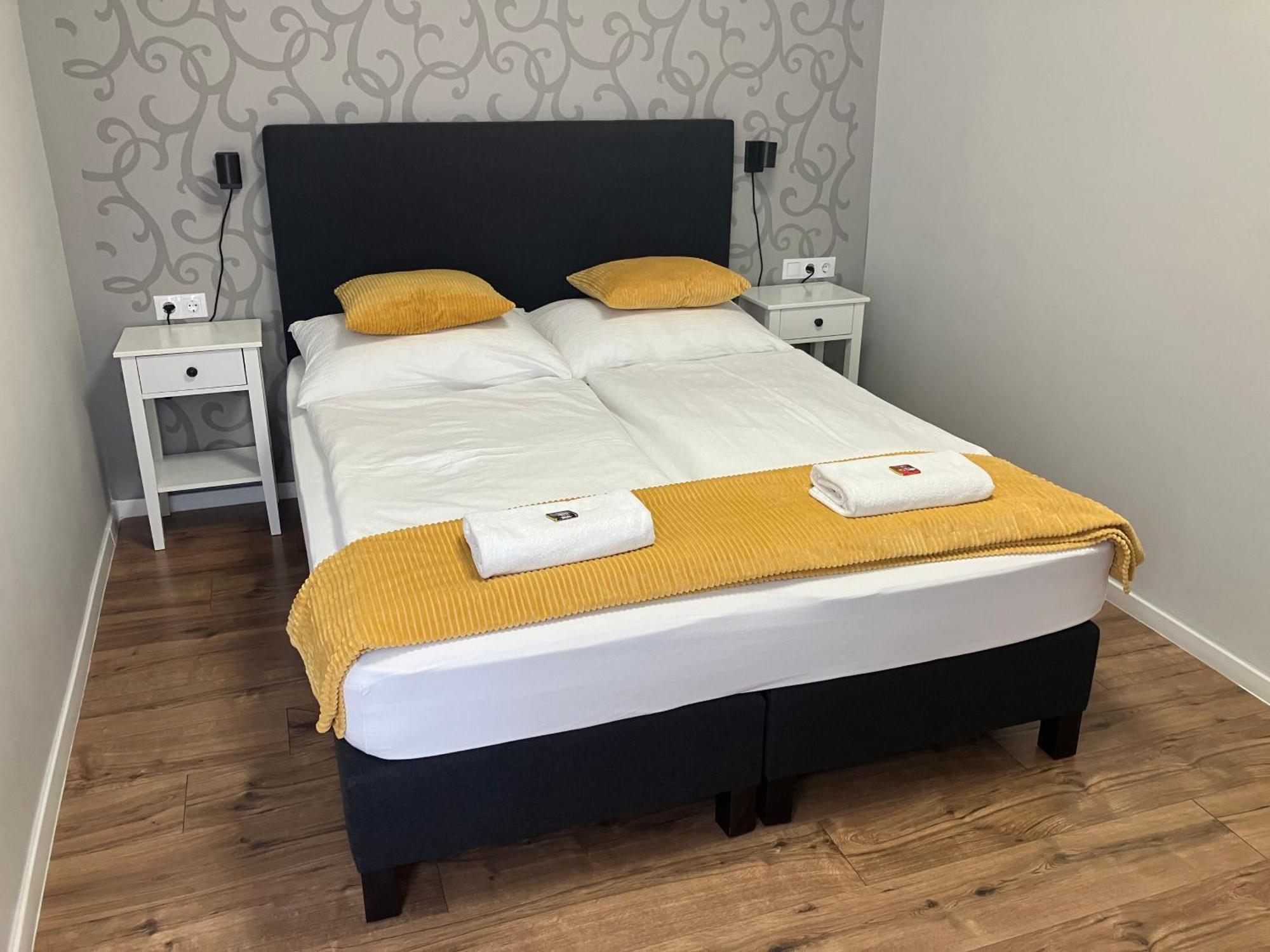 Illa Apartments 埃格尔 外观 照片