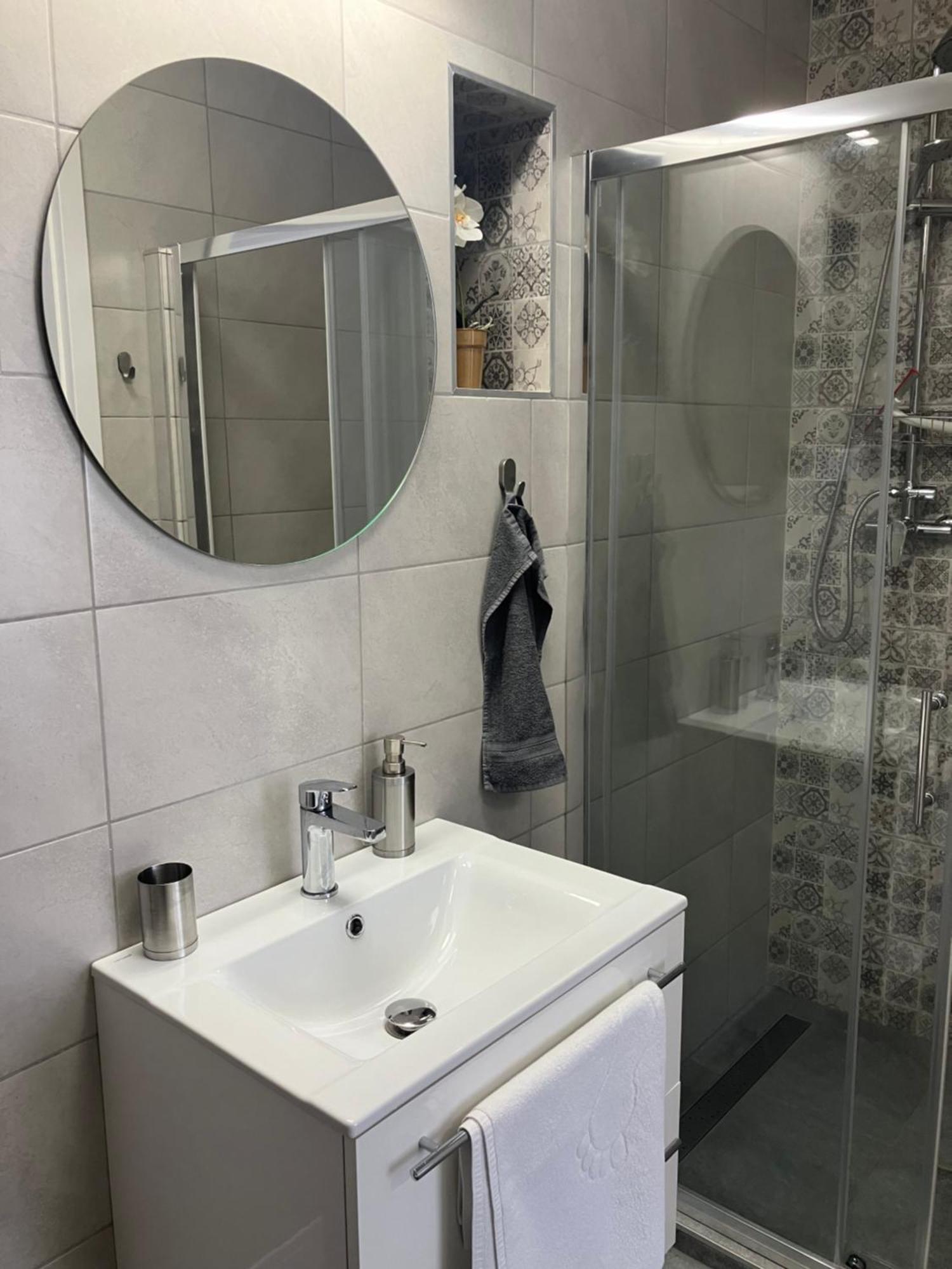 Illa Apartments 埃格尔 外观 照片