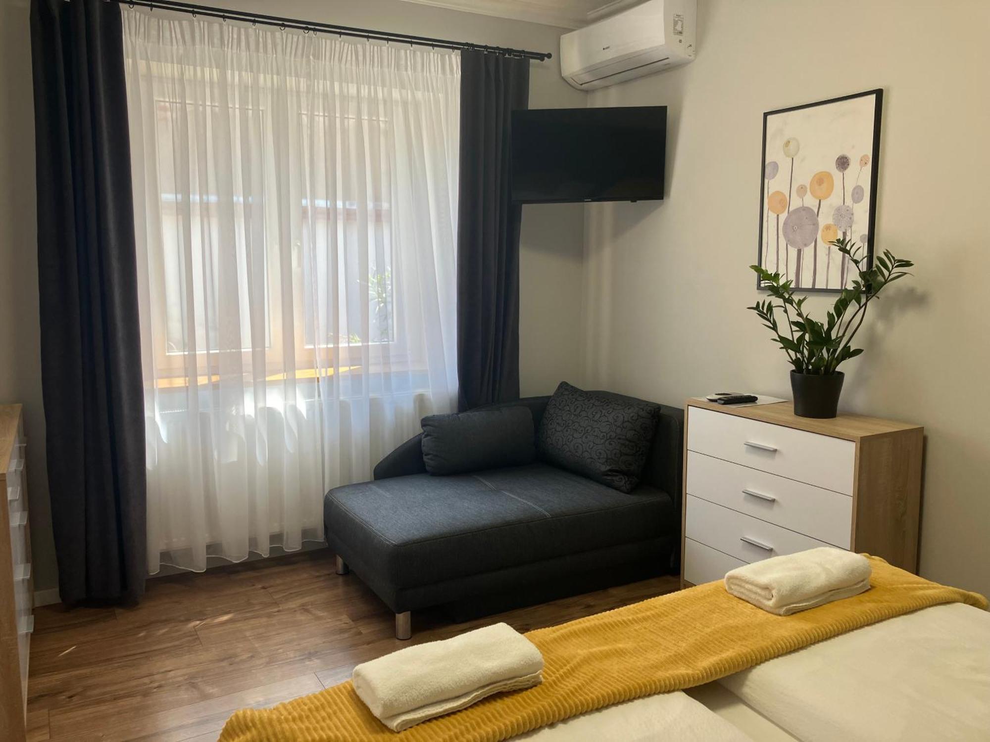Illa Apartments 埃格尔 外观 照片
