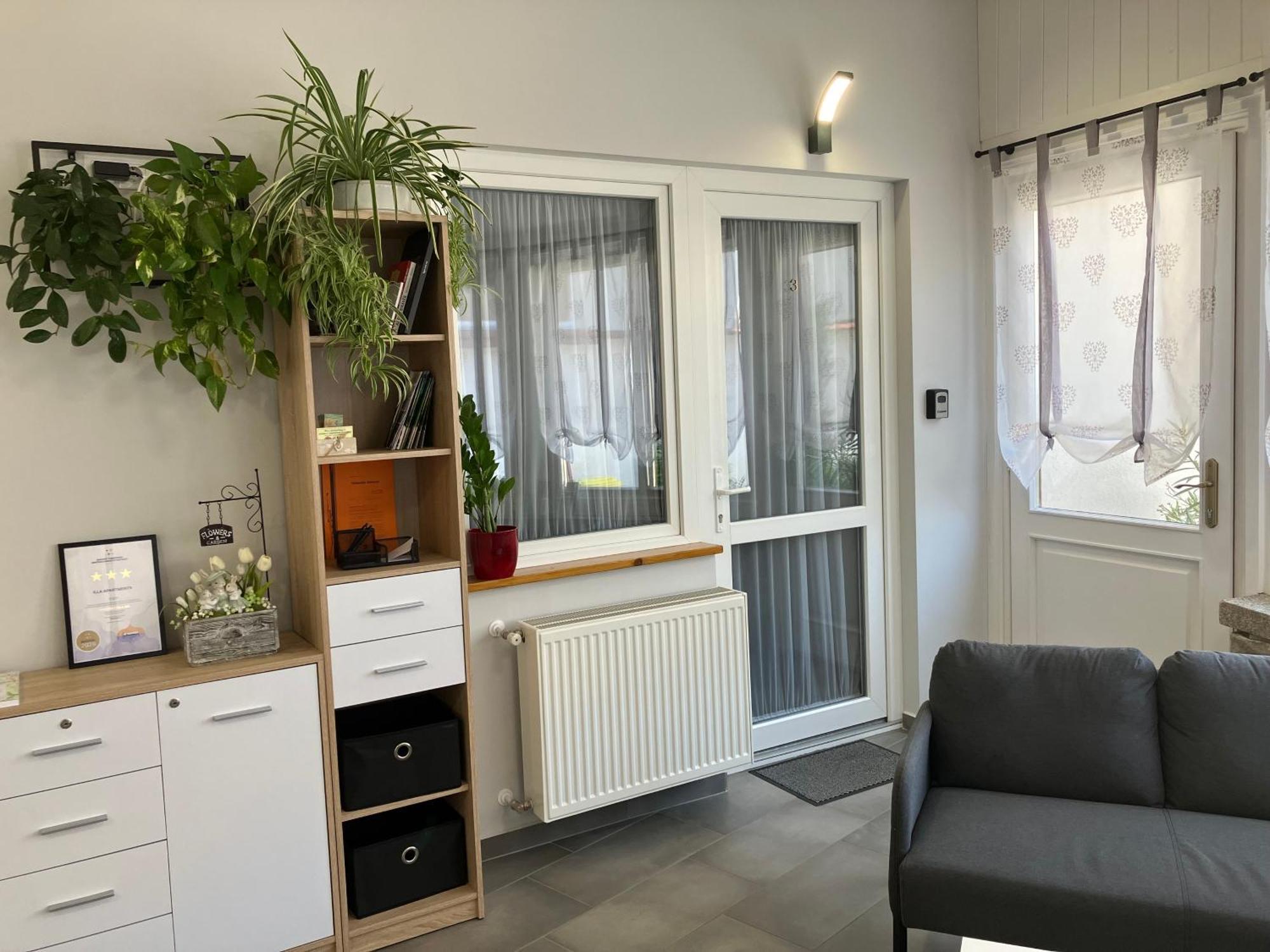 Illa Apartments 埃格尔 外观 照片